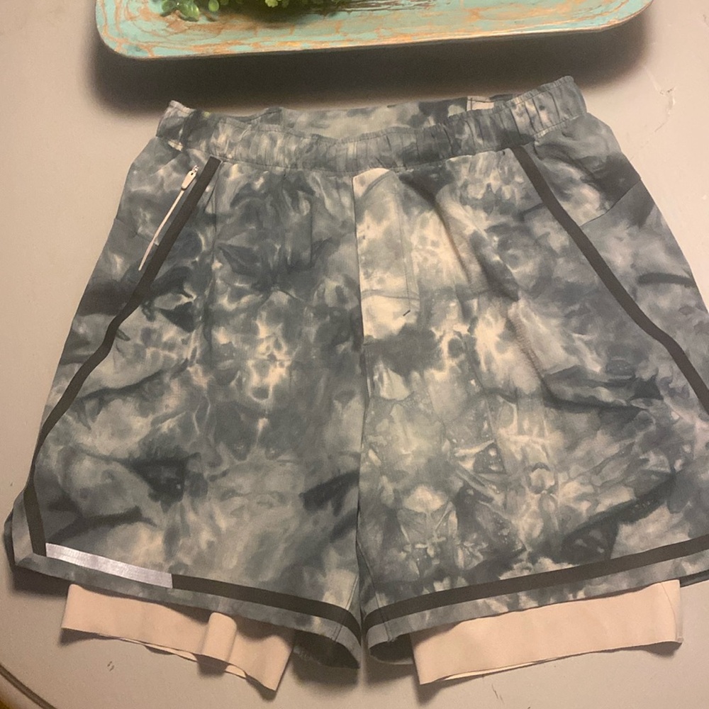 Lululemon men’s running shorts